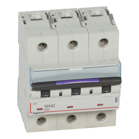 Автоматический выключатель Legrand DX³ 3P 40А (MA) 50кА